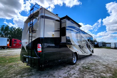 Luana | Comfortable & Stylish RV for Your Next Adventure