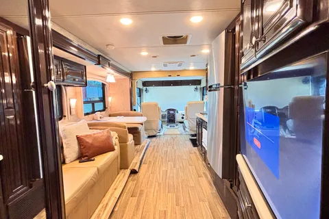 Luana | Comfortable & Stylish RV for Your Next Adventure