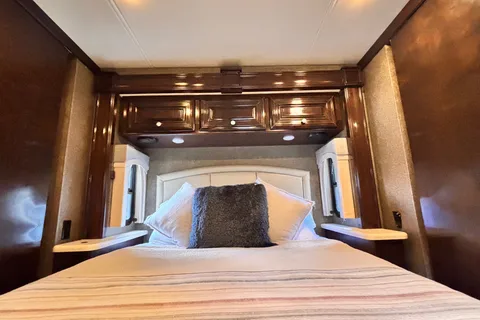 Luana | Comfortable & Stylish RV for Your Next Adventure