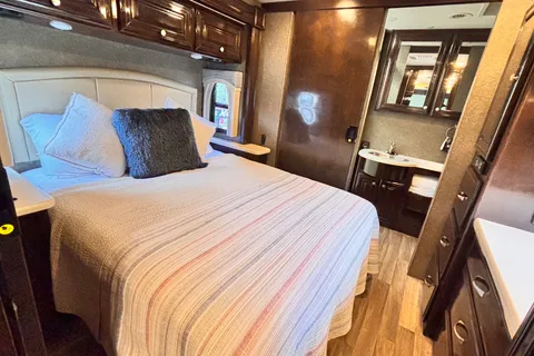 Luana | Comfortable & Stylish RV for Your Next Adventure