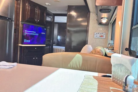 Luana | Comfortable & Stylish RV for Your Next Adventure