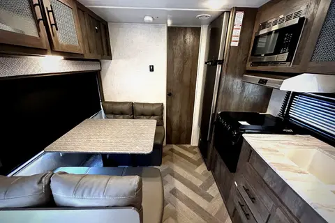 Forest River Salem Cruise Lite 171RBXL Travel Trailer