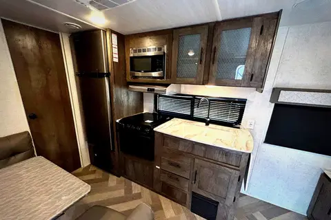 Forest River Salem Cruise Lite 171RBXL Travel Trailer