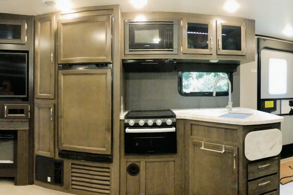 2021 Jayco Whitehawk Travel Trailer