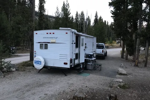 Michael 's Starcraft RKS2500 Travel Trailer