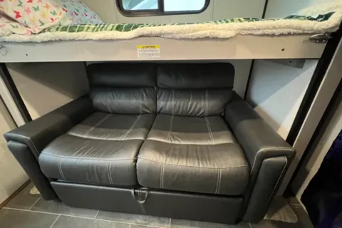 2022 Mallard Bunkhouse