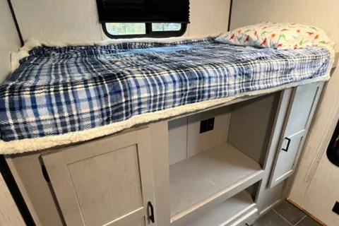 2022 Mallard Bunkhouse