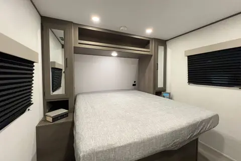DJs Glam Jam GrandDesign Transcend TR22RBX-2025 Travel Trailer