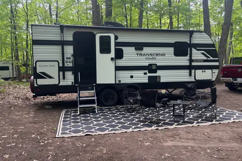 DJs Glam Jam GrandDesign Transcend TR22RBX-2025 Travel Trailer