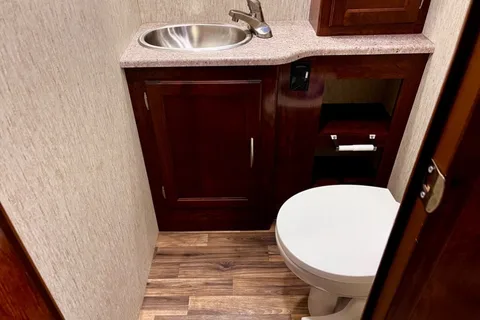 2018 Coachmen Mirada 35BH Luxury Class A RV
