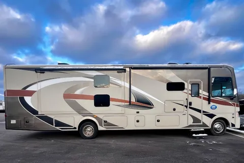 2018 Coachmen Mirada 35BH Luxury Class A RV