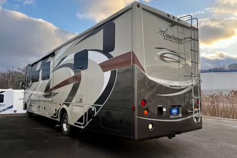 2018 Coachmen Mirada 35BH Luxury Class A RV