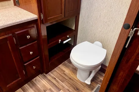 2018 Coachmen Mirada 35BH Luxury Class A RV