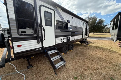 Rodney's Heartland Pioneer Travel Trailer