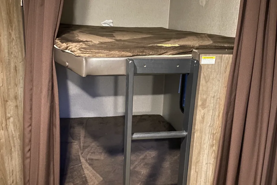 DePasquale’s Coleman Lantern Travel Trailer