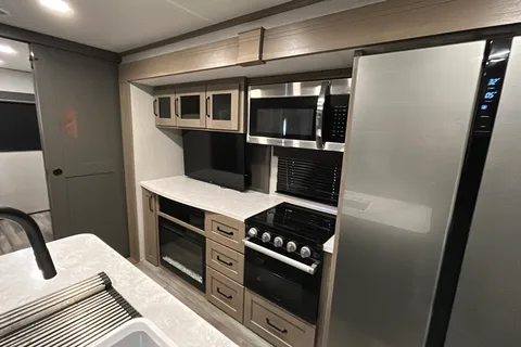 Parker’s RV: 2024 Grand Design Reflection 312BHTS Bunk House and Triple Slide