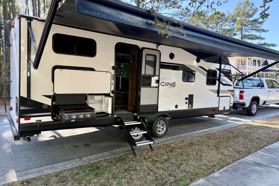 David's Grand Design Imagine 2400bh Travel Trailer