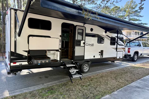 David's Grand Design Imagine 2400bh Travel Trailer