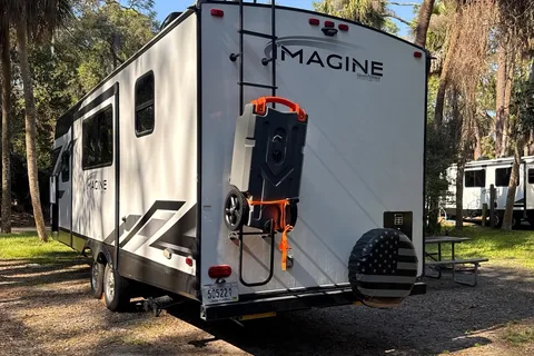 David's Grand Design Imagine 2400bh Travel Trailer