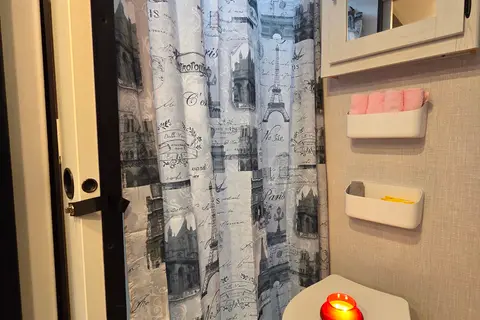 Eiffle in Love