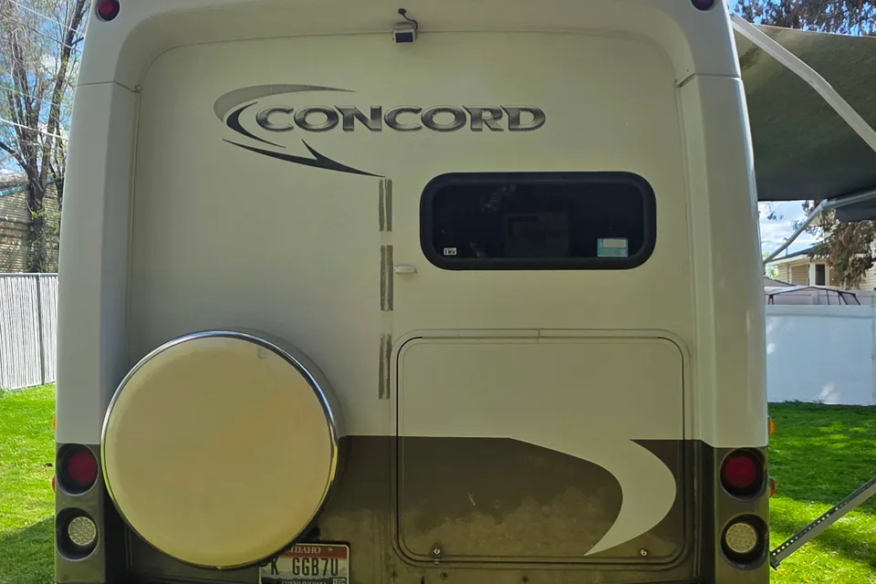 Chelsea's Coachmen Concord Class B