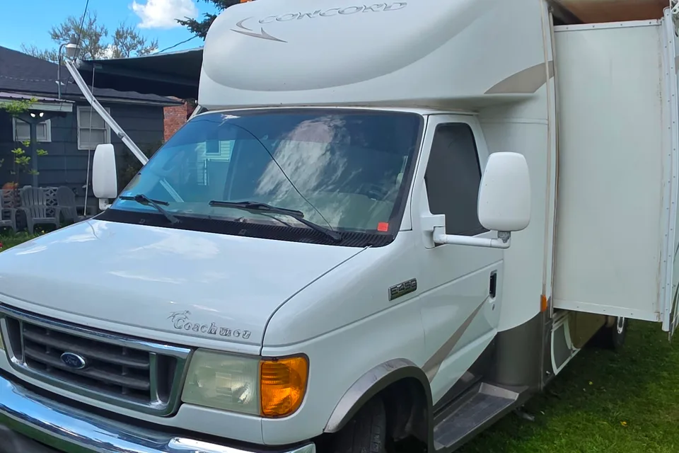 Chelsea's Coachmen Concord Class B