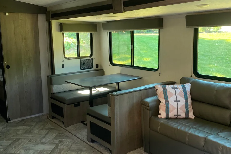 2021 Keystone Springdale *Quad bunk* Travel Trailer