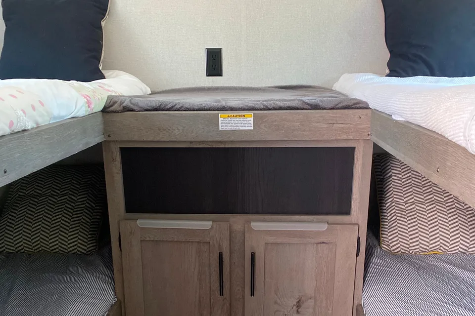 2021 Keystone Springdale *Quad bunk* Travel Trailer