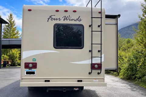 Monarch Meadows Thor Motor Coach Ford Class C