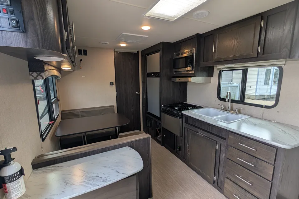 Tim's Dutchmen Kodiak 201QB Travel Trailer