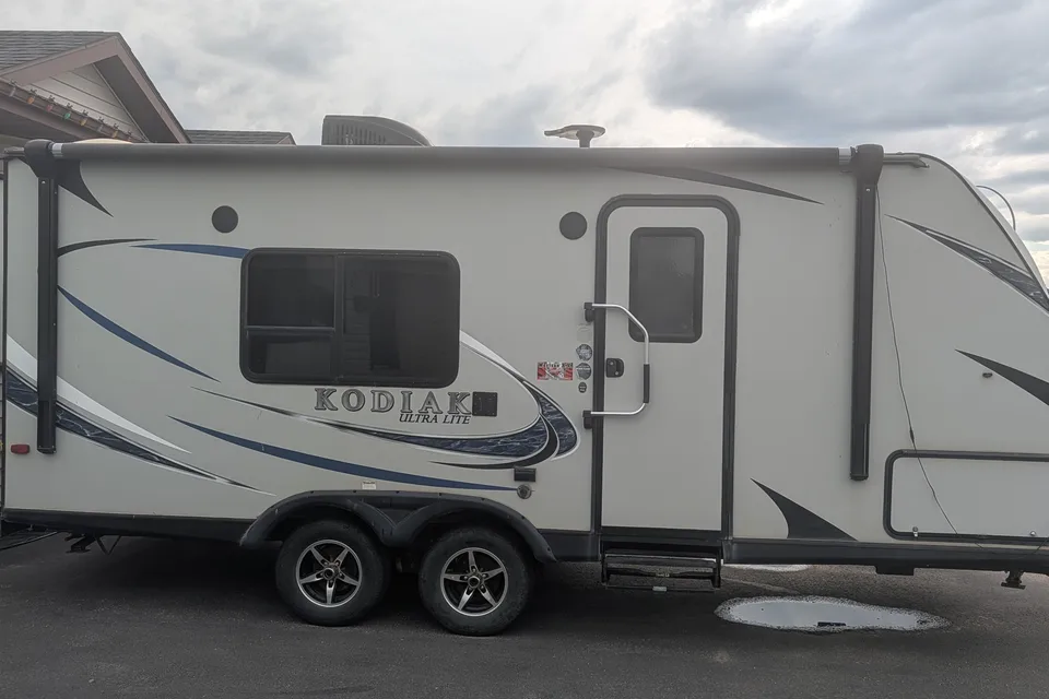 Tim's Dutchmen Kodiak 201QB Travel Trailer