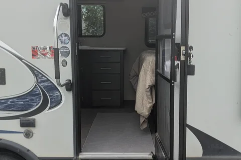 Tim's Dutchmen Kodiak 201QB Travel Trailer