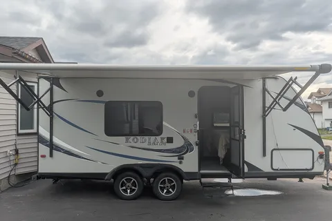 Tim's Dutchmen Kodiak 201QB Travel Trailer
