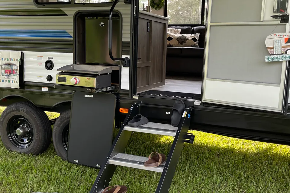 Bernice's Heartland Pioneer Travel Trailer