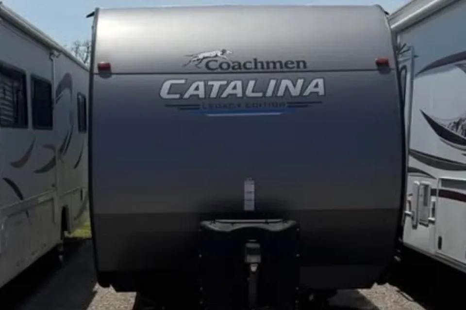 Jeremy's Coachmen Catalina Travel Trailer