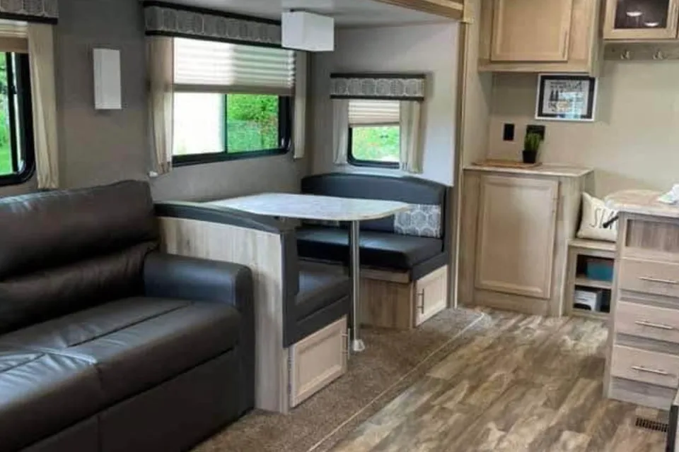 Jeremy's Coachmen Catalina Travel Trailer