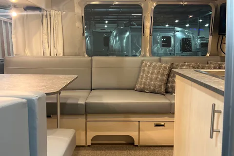 Ryker's Airstream Flying Cloud Travel Trailer 2023