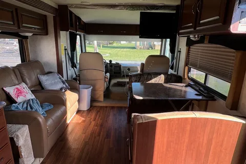 Jordan's Fleetwood Storm 32BH Class A