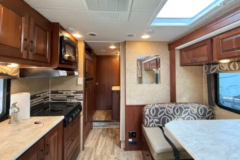 Ernie's Forest River Solera 24R Class C