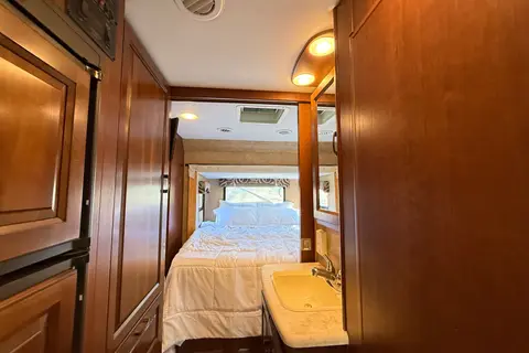 Ernie's Forest River Solera 24R Class C