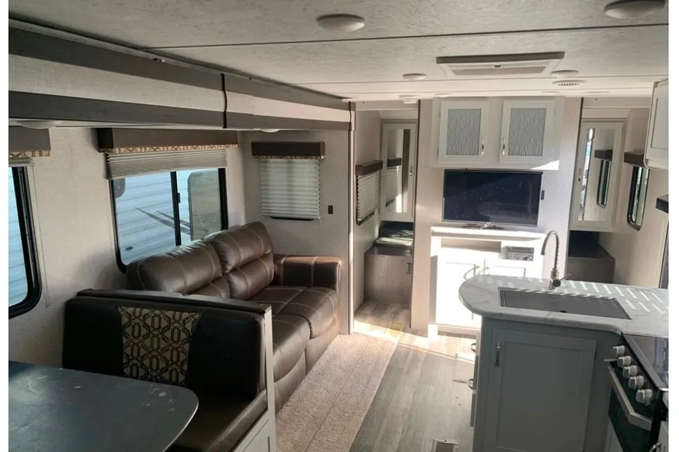 B&M’s Family Friendly Double Bunk House Travel Trailer