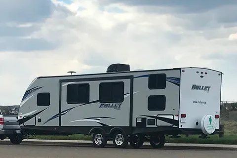 B&M’s Family Friendly Double Bunk House Travel Trailer