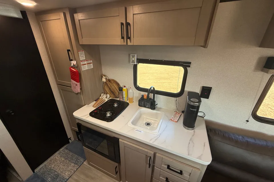 Ricardo's Jayco PROWLER LYNK 2500BH Travel Trailer