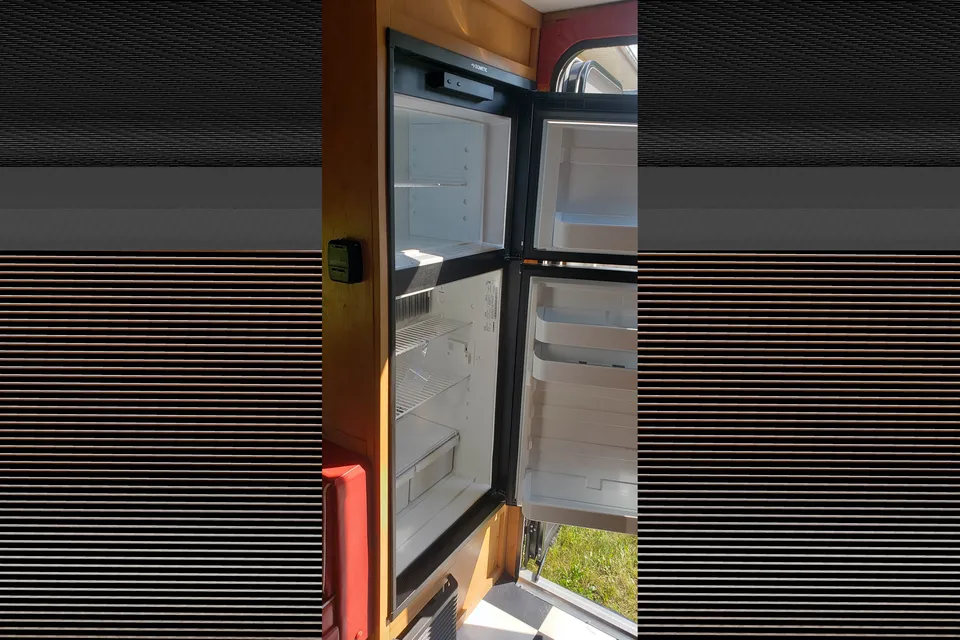 Holly's Riverside RV Retro Micro Trailer