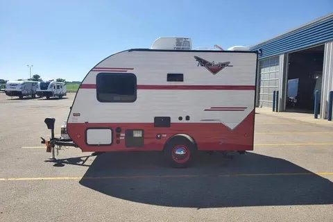 Holly's Riverside RV Retro Micro Trailer