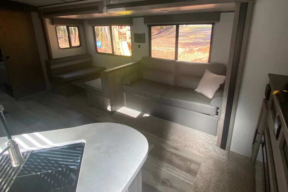 Family Wagon 2021 Springdale