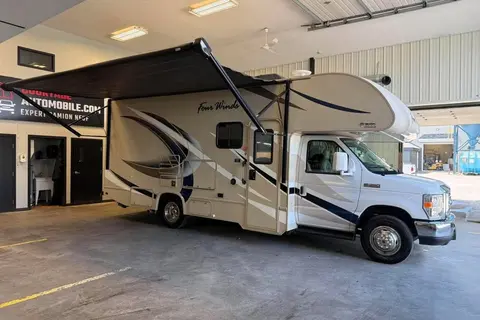 Thor Motor Coach 24F - 6 personnes - Tout équipé