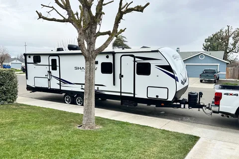 Sergio's and Yanet's Cruiser RV 277BHS Travel Trailer
