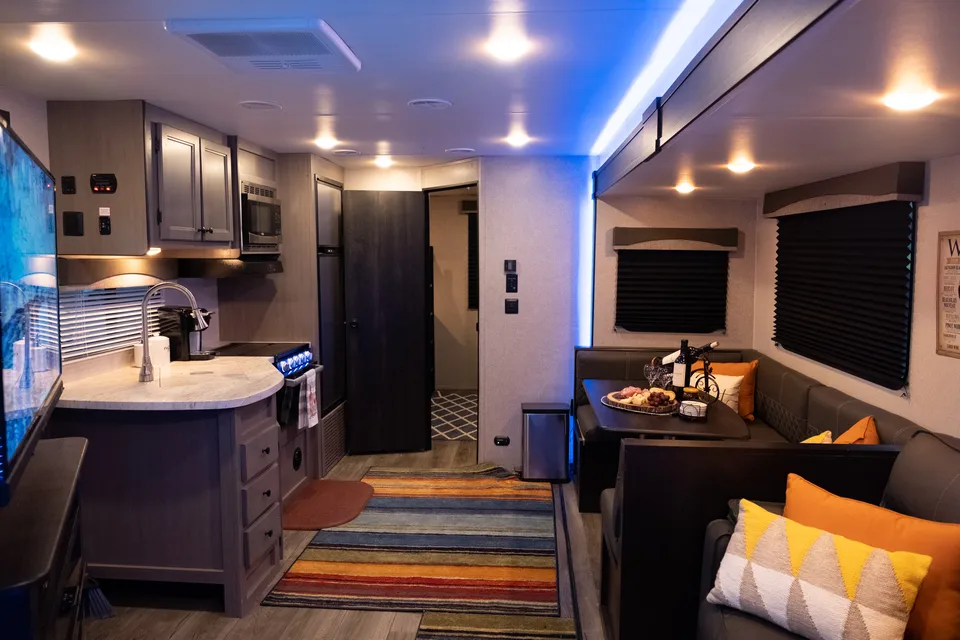 2BR Beauty *StarCraft* (Delivery Available - Sleeps 10)