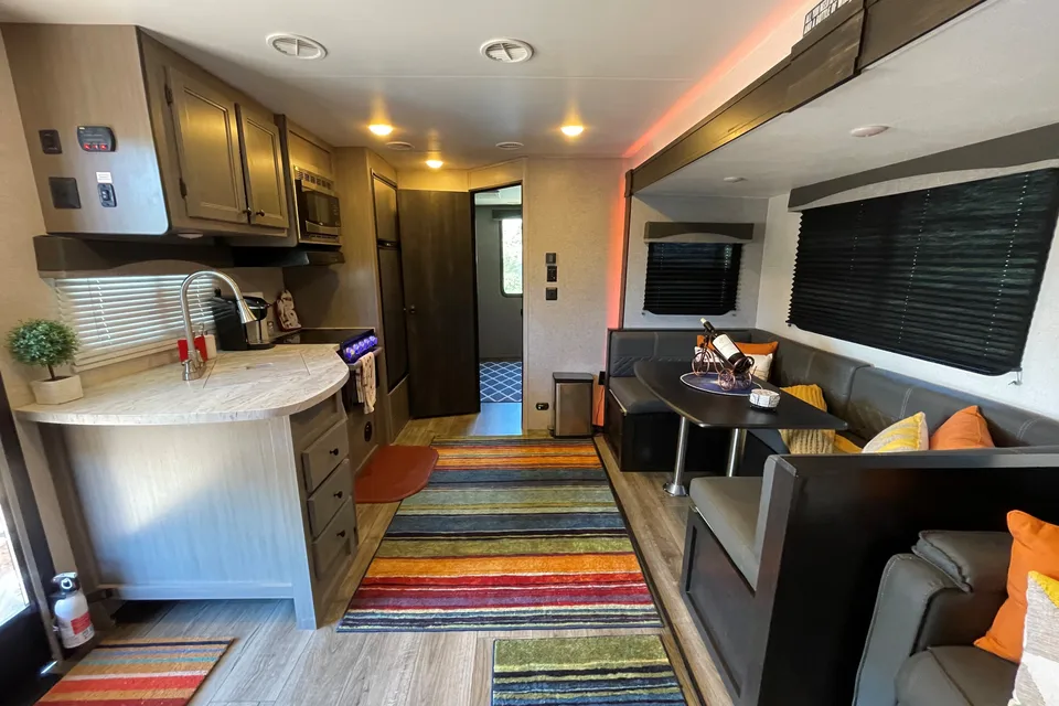 2BR Beauty *StarCraft* (Delivery Available - Sleeps 10)